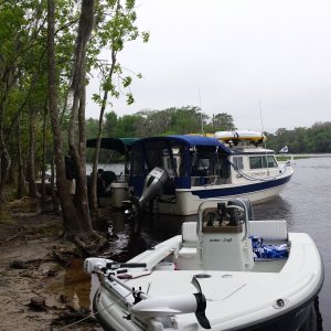 2015-03-06 Beached and rafted up at Blue Springs