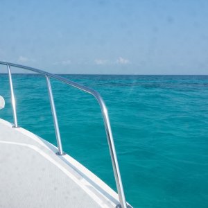 2015-03-26 Blue water at John Pennecamp