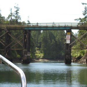 Cruising the cut between North and South Pender Islands