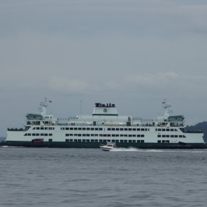 Brock passing the ferry in his new 23!