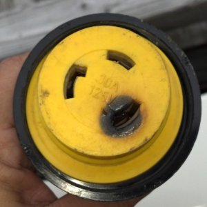 Electric plug arced