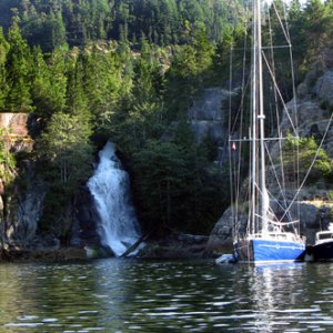 Falls at Teakerne Arm