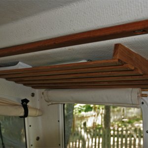 Long chart rack mounted with 4200. I have seen several versions of this on other CDs. .