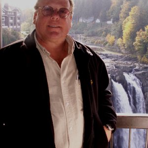 Marc at Snoqualmie Falls 10-25-08