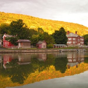 Canal getaway 121