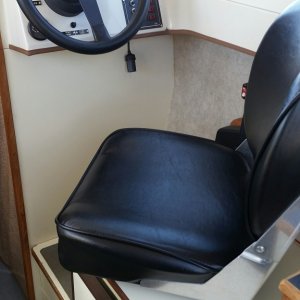 Media 'Captain Seat #2' in album 'Side View'