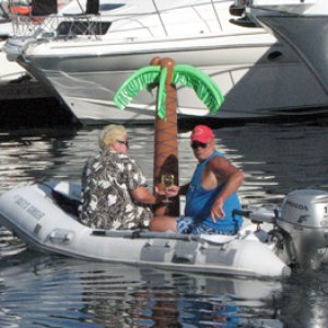 After 5:00 dinghy cruise in Roche Harbor