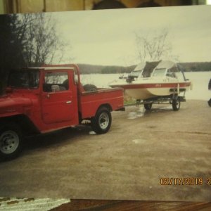 Media 'First boat' in album 'First boat'