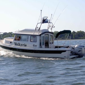 (Valkyrie)  Cruising with Salty Dog
(Salty Dog Photo)