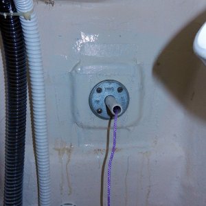Media 'PVC protector cover for metal pipe' in album 'Prop mounting pad glued'