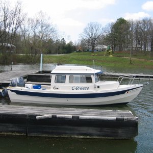 Overnight slip at Green Turtle Bay dry stack area
