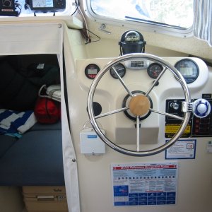 New steering wheel and cap -- Thanks Dave!