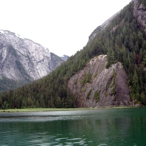 Media 'Owyacumish Bay' in album 'Price Cove'