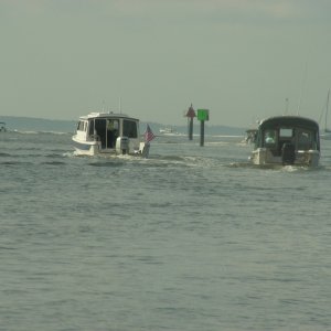 Media 'Treasure Hunt / Heading out into the Neuse River' in album 'Alma's Only heading for Cape Lookout'