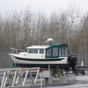 Media 'Yep, that is who you thought, but something is missing!' in album 'After working on the Wallas installation for 4 hours on the workstand, I decided to launch and finish the project on the water in Anacortes. Who's that in the background?'