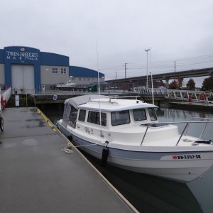 Back at the marina about an hour before opening.