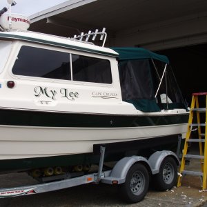 Media 'New camperback being installed by King Marine May 2010' in album 'New camperback being installed by King Marine May 2010'
