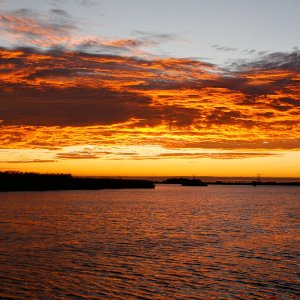 Waterstreet Sunrise: Spectacular sunrises and sunsets are commonplace at Apalachicola