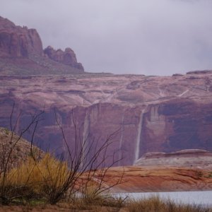 Falls from the mesas