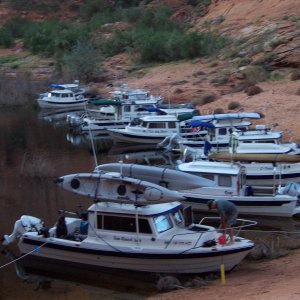 Media 'Tuesday morning 9/27/11 in Forgottren Canyon, Sea Qwest, Coyote, C-Swell, Bosa Nova, Nauti-Gal, Two Bears, Kerri On, Discovery, Rana Verde, Gypsy River, Jeff/No Name, Hunky Dory' in album 'Lake Canyon Draperies'