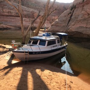 05 Forgotten Canyon Lake Powell