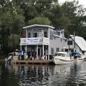 061DougsBoatHouse