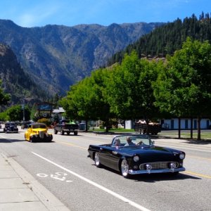 Leavenworth, WA (car show coming into town)