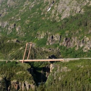 This bridge is on an active earthquake vault so its only anchored on one side.  Swell.