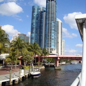 Ft. Lauderdale high-rise & private homes