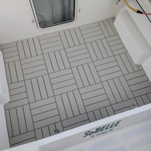 Media 'Ikea Runnen decking tiles' in album 'New Ikea floor in cockpit'