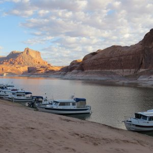 Gathering in Oak Canyon - 10 boats