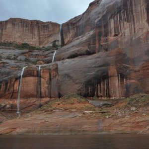 Cascading from one level to another