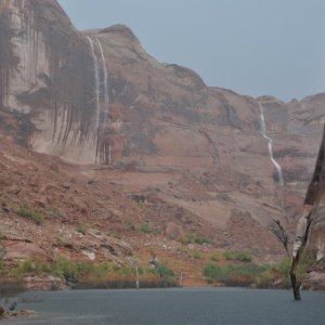 Raining hard at the back of Iceberg Canyon