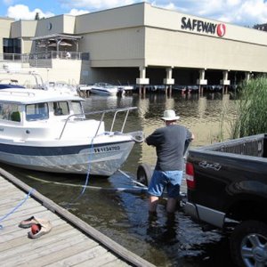 Media 'Loading by the Safeway' in album 'Let\'s try again with the plug in!'