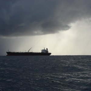 Tanker offloading