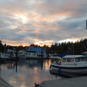 Sunset in Friday Harbor Marina;
see Sweet Dreams on the right