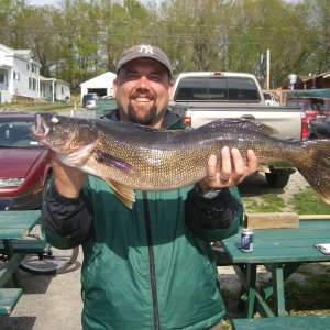 10.7 lbs lb Walleye