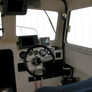 Toys are all in: Raymarine 4KW radar w/ C80 display, Garmin 2006C w/fish finder , ST6001 Autopilot, NAVMAN 3100 Fuel Flow management system, ICOM M502 VHF and Standard Signaler/Hailer. Love those toys; especially the radar chart overlay & fuel management system.