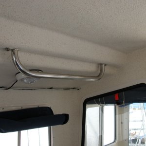 (Sea Angel) Starboard Side Grab Rail &
Galley Fire Extinguisher