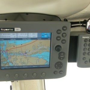 RAYMARINE C80 Display with its optional Alpha Numeric Keypad