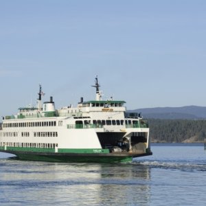 Washington State Ferry leaving Friday Harbor