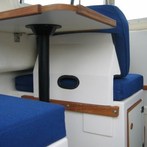 Left front seat can now face forward