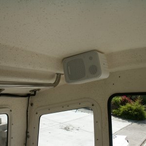 (Da Nag) Front view Audiosource LS200 - adhered with 3M 4200