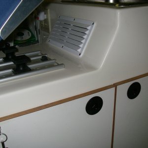 freezer hot air top vent
