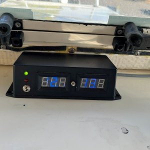 DC-DCConverter(photo doesn\'t pick up blue, all of the display works fine)