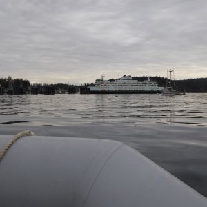 Cruising Friday Harbor via dinghy