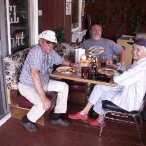 Bill, Chris and El - Bayview - 8-18-07
