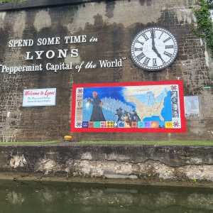 Mural leaving Lyons to the west.