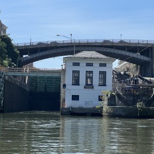 Approaching Lock 34