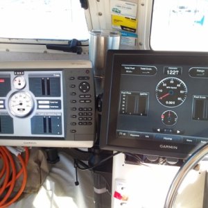 Stealng Yamaha engine data with Lowrance adapter hack